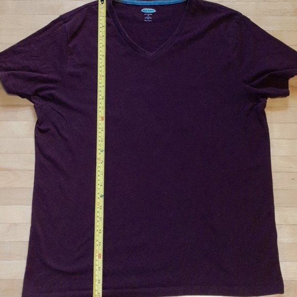 Old Navy Soft Washed Maroon V neck Tee shirt - Picture 4 of 5